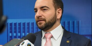 Projeto de João César Mattogrosso sobre o uso de telas por crianças vai para sanção