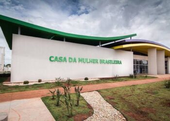 Motorista de aplicativo é preso após pedir para passageira pegar em seu p*nis