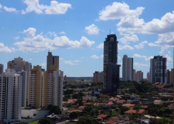 Sextou com S de Sol em Campo Grande; confira previsão do tempo