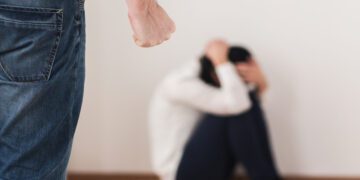 Mulher é agredida por namorado na frente da filha no Jardim Aeroporto