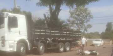 Vídeo: motociclista é socorrido em estado grave ao sofrer acidente no Indubrasil; imagens fortes 