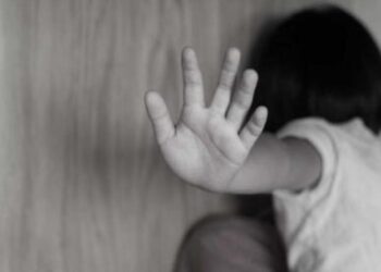 Menina de 9 anos acorda sendo estupr4da pelo irmão de 16 anos em Dourados