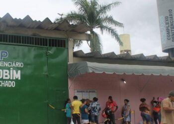 Amazonas transfere membros de facções para penitenciarias federais