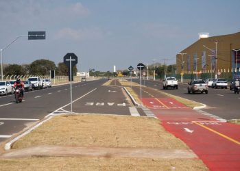 Prefs entrega obra na avenida dos Cafezais