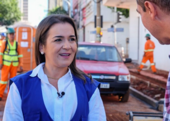 Prefeita Adriane sanciona lei que garante pagamento do piso salarial da Enfermagem que já será pago na próxima folha Prefeita Adriane sanciona lei que garante pagamento do piso salarial da Enfermagem que já será pago na próxima folha