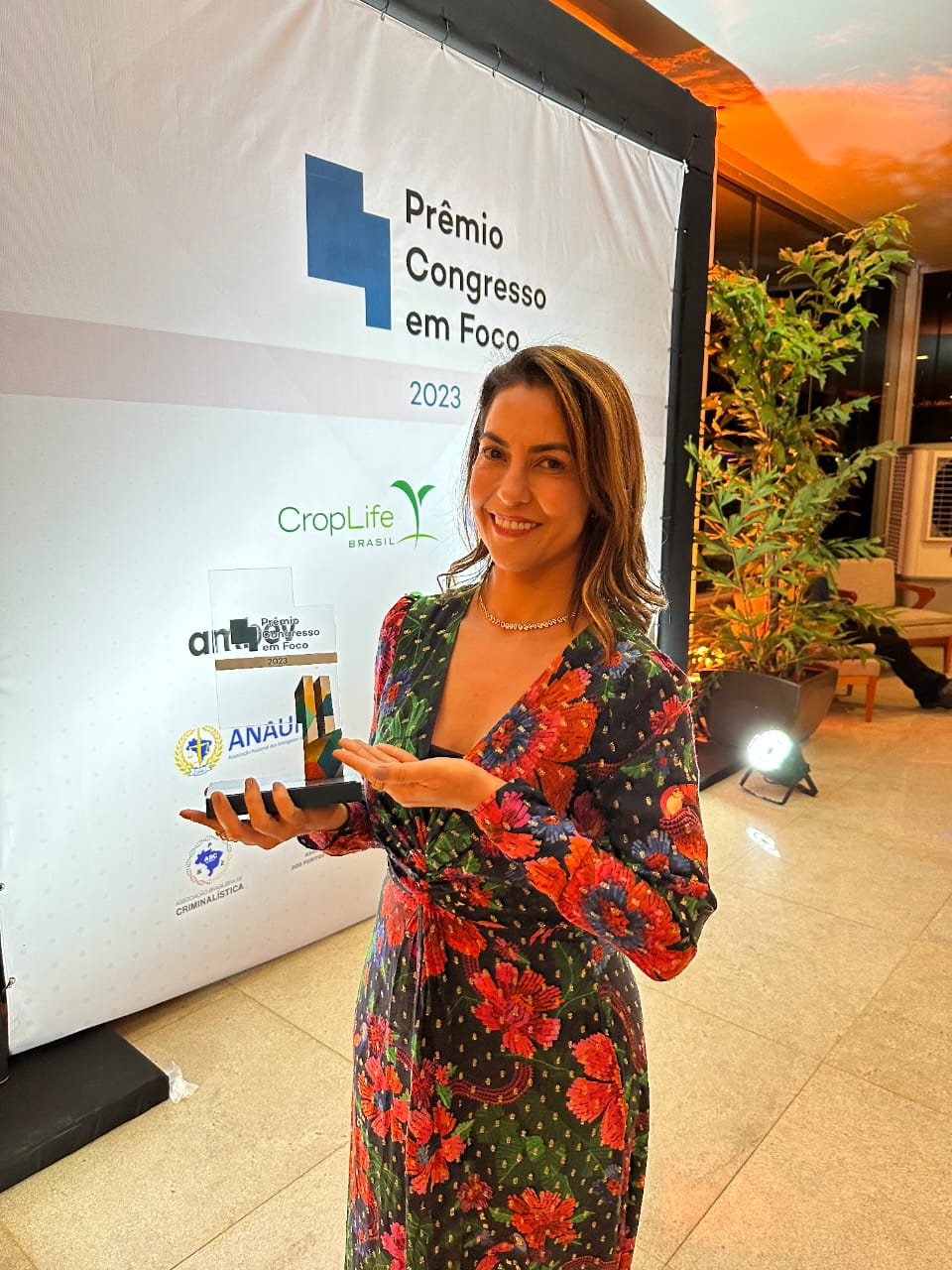 Em prêmio nacional, Soraya Thronicke é destaque em três categorias  e apontada melhor senadora do Centro-Oeste