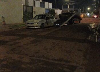 Vídeo: homem tenta atropelar ex, atinge ciclista e motociclista e acaba preso