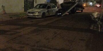 Vídeo: homem tenta atropelar ex, atinge ciclista e motociclista e acaba preso