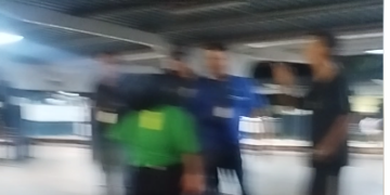 Vídeo: adolescente flagrada fumando maconha agride GCM em terminal