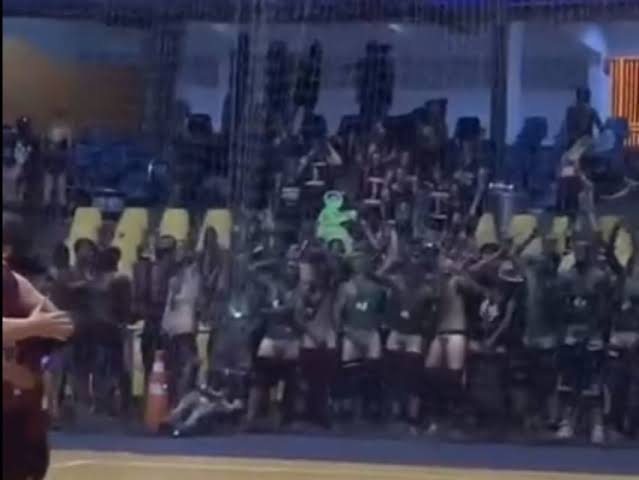 Unisa expulsa alunos de medicina que ficaram nus em jogo em SP e simularam m*sturbação