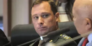 De tornozeleira:Moraes homologa delação e concede liberdade provisória a Cid, diz TV