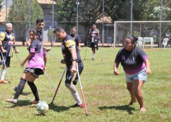 Prefs realiza 1° amistoso entre pessoas amputadas e surdas