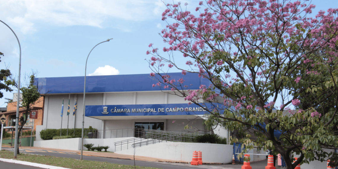 Vereadores votam projetos sobre saúde, educação e moradia na sessão de quinta-feira