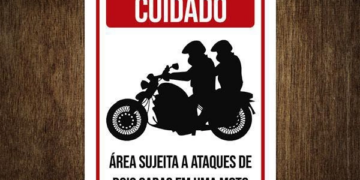 Dois caras numa moto metem bala em três no São Conrado