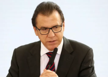 Concorda? ‘Passou da hora’ de se discutir semana de 4 dias de trabalho, diz ministro