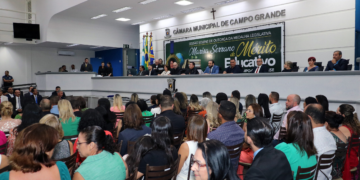 Educadores são homenageados com a Medalha Legislativa “Marisa Serrano” na Câmara