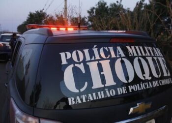 Homem rouba carro, troca tiro com a PM e m*rre