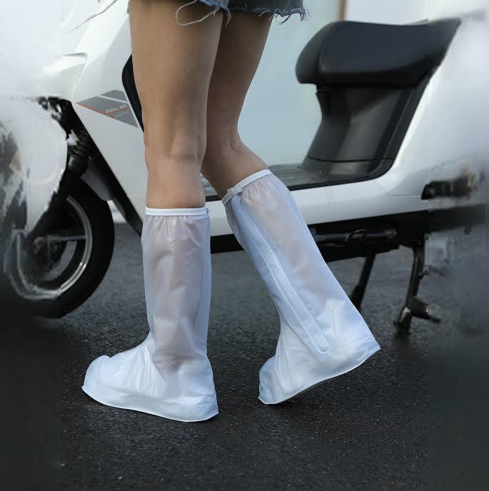 Outubro começa com clima doidão e será possível rasteirinha e bota branca no mesmo dia