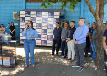 Prefeita Adriane lança nesta terça calendário de matrículas da REME para 2024