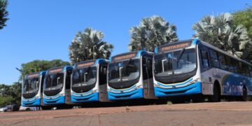 Prefeitura entrega cinco novos ônibus para o transporte público de Dourados