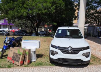 Prefeitura entrega prêmios do 3º sorteio do programa IPTU Dá Prêmios 2023