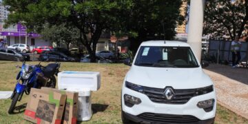 Prefeitura entrega prêmios do 3º sorteio do programa IPTU Dá Prêmios 2023