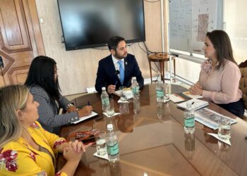 Em agenda no Chile, equipe da Prefeitura discute integração e parcerias comerciais com prefeito e governador