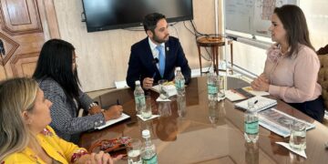 Em agenda no Chile, equipe da Prefeitura discute integração e parcerias comerciais com prefeito e governador