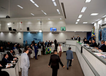 Vereadores votam Lei Orçamentária Anual em duas sessões nesta quinta-feira