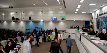 Vereadores votam Lei Orçamentária Anual em duas sessões nesta quinta-feira