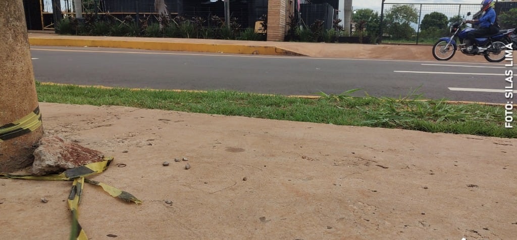 Homem é m*rto a tiros e amigo baleado em saída de boate na Três Barras