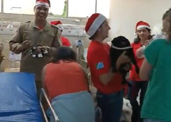 Vídeo: com banda e catiorineos, bombeiros levam alegria e emoção ao PAM pediátrico do HRMS 