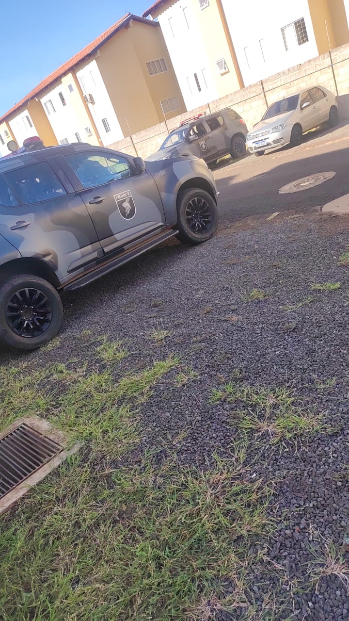 Vídeo: tiroteio assusta moradores em Condomínio no Jardim Centenário 