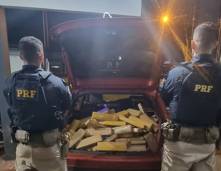 PRF apreende 476 Kg de maconha em Dourados