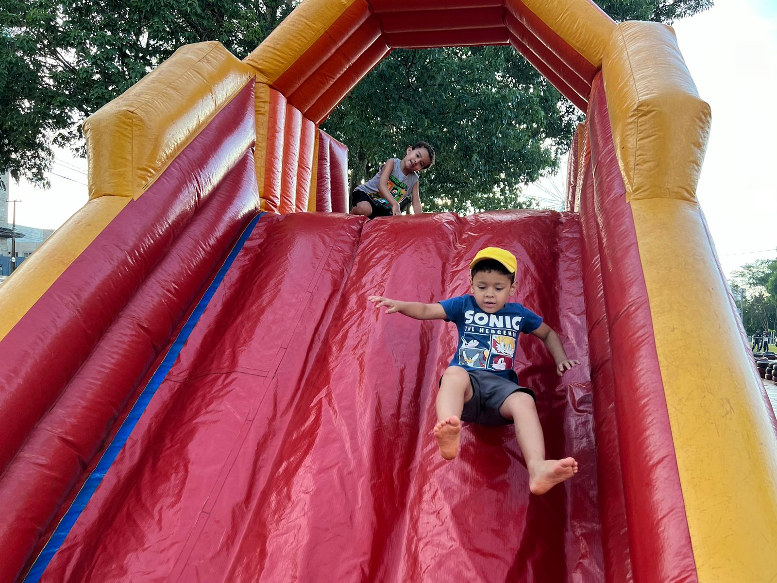 Pais aproveitam programação especial e exaltam organização da Cidade do Natal