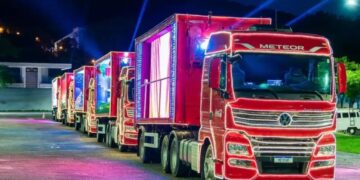 Caravana de Natal da Coca-Cola passa pelo Dourados Brilha nesta sexta