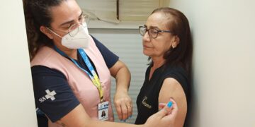 Último plantão para vacinação do ano acontece em três unidades de saúde