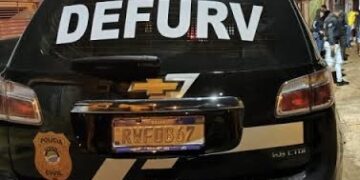 Seis vão de “arrasta pra cima” em confronto com policiais da Defurv em MS 