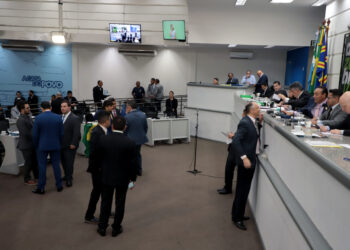 Vereadores analisam nove projetos na sessão desta terça-feira