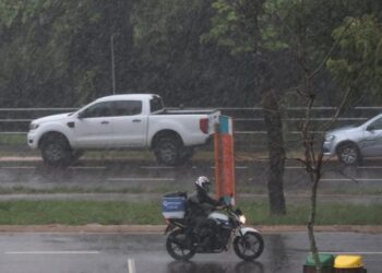 Previsão de chuvas e tempestades amenizam altas temperaturas nesta quinta-feira