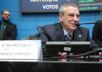 Paulo Corrêa comemora decisão de Riedel de congelar alíquota do ICMS em 17% para 2024