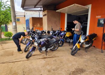 Polícia apreende duas motocicletas com sinais identificadores adulterados