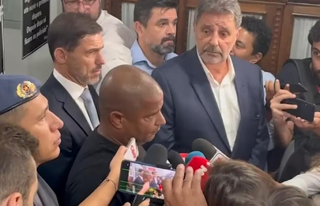 “Fui obrigado fazer o vídeo”: Marcelinho conta que viveu momentos de terror e que mulher é amiga dele; veja vídeo 