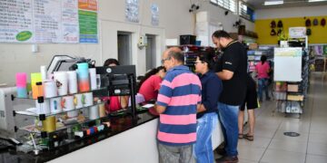 Comércio acelera contratações e novembro tem saldo de 1.391 novos empregos formais