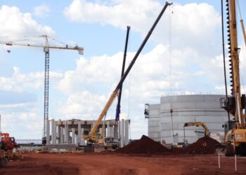 Obra de indústria de etanol de cereais gera 600 empregos em Sidrolândia