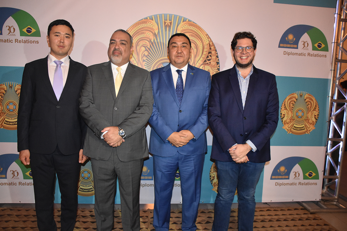 Fiems participa de posse de Cônsul do Cazaquistão em MS