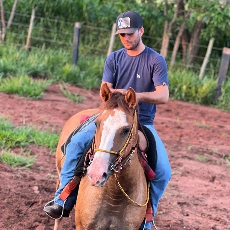 Jovem cai de altura de telhado  e m*rre em Camapuã
