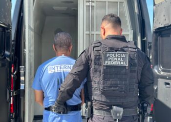 Vídeo: Beira-Mar vai embora de presídio federal em CG, que recebe agora Marcinho VP 