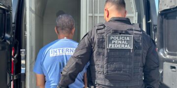 Vídeo: Beira-Mar vai embora de presídio federal em CG, que recebe agora Marcinho VP 