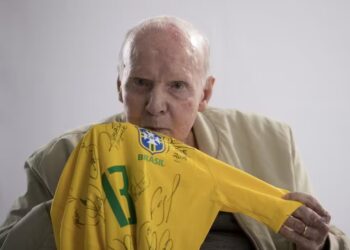Morre Zagallo, o único tetracampeão mundial de futebol